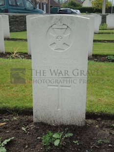 BROWN'S ROAD MILITARY CEMETERY, FESTUBERT - COTTON, MONTAGU ARTHUR FINCH