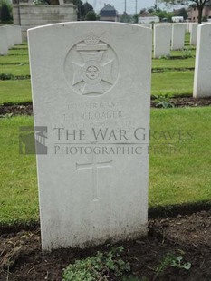 BROWN'S ROAD MILITARY CEMETERY, FESTUBERT - CROAGER, EDWIN THOMAS