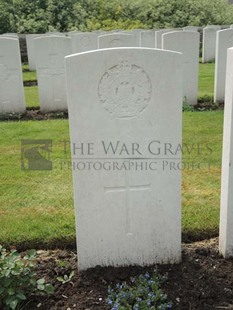 BROWN'S ROAD MILITARY CEMETERY, FESTUBERT - DRYSDALE, W