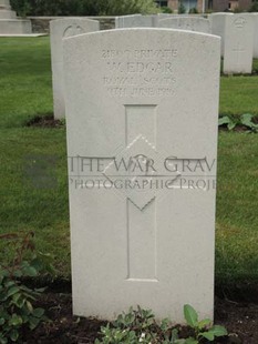 BROWN'S ROAD MILITARY CEMETERY, FESTUBERT - EDGAR, W