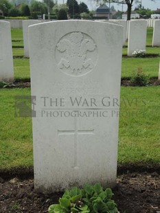 BROWN'S ROAD MILITARY CEMETERY, FESTUBERT - FENNELL, L J