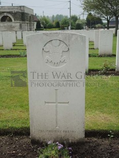 BROWN'S ROAD MILITARY CEMETERY, FESTUBERT - FLOOK, THOMAS EDWARD