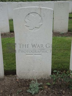 BROWN'S ROAD MILITARY CEMETERY, FESTUBERT - GATES, RUPERT