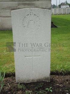 BROWN'S ROAD MILITARY CEMETERY, FESTUBERT - GLOVER, J