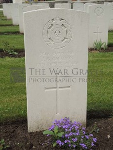 BROWN'S ROAD MILITARY CEMETERY, FESTUBERT - GORDON, J G