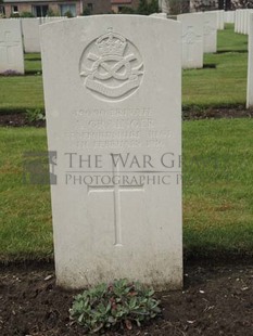 BROWN'S ROAD MILITARY CEMETERY, FESTUBERT - GRAINGER, A