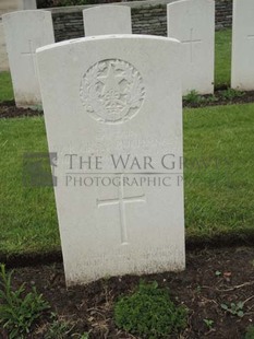 BROWN'S ROAD MILITARY CEMETERY, FESTUBERT - GRAY-BUCHANAN, WALTER BRUCE