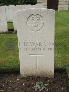 BROWN'S ROAD MILITARY CEMETERY, FESTUBERT - GREEN, G F A