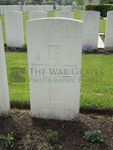 BROWN'S ROAD MILITARY CEMETERY, FESTUBERT - HILLS, ALFRED BERTRAM