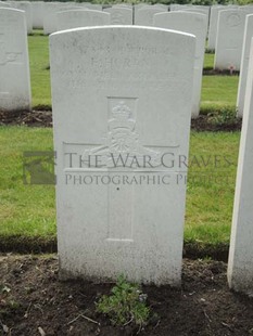 BROWN'S ROAD MILITARY CEMETERY, FESTUBERT - HORAN, F