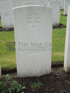 BROWN'S ROAD MILITARY CEMETERY, FESTUBERT - JACKSON, W