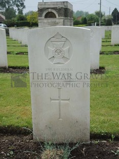 BROWN'S ROAD MILITARY CEMETERY, FESTUBERT - JONES, GEORGE FREDERICK