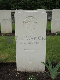 BROWN'S ROAD MILITARY CEMETERY, FESTUBERT - KEANE, P