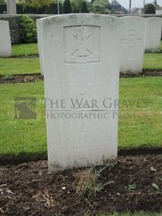 BROWN'S ROAD MILITARY CEMETERY, FESTUBERT - LOCK, WILLIAM ABSALOM