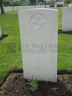 BROWN'S ROAD MILITARY CEMETERY, FESTUBERT - MILLS, JOHN