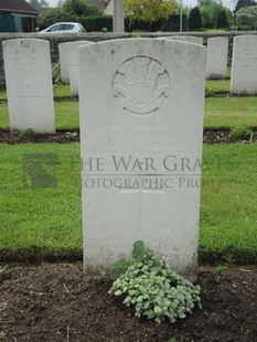 BROWN'S ROAD MILITARY CEMETERY, FESTUBERT - MORGAN, DAVID LUTHER