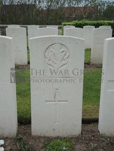 BROWN'S ROAD MILITARY CEMETERY, FESTUBERT - MORGAN, M