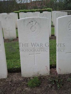 BROWN'S ROAD MILITARY CEMETERY, FESTUBERT - MURLEY, W J