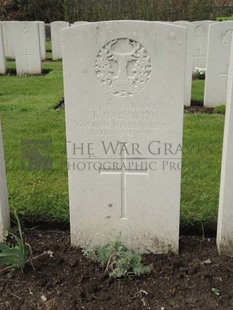 BROWN'S ROAD MILITARY CEMETERY, FESTUBERT - NAISMITH, T