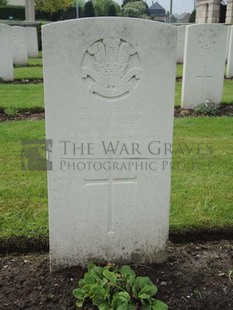 BROWN'S ROAD MILITARY CEMETERY, FESTUBERT - O'BRIEN, W