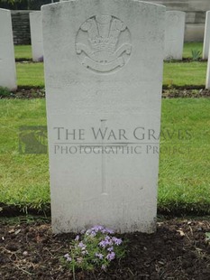 BROWN'S ROAD MILITARY CEMETERY, FESTUBERT - OWEN, MEREDYTH