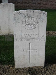 RUE-PETILLON MILITARY CEMETERY, FLEURBAIX - PERKINS, C W