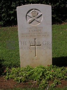 BEIRUT WAR CEMETERY - CAIRNS, A