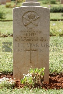 BEIRUT WAR CEMETERY - DYER, STANLEY