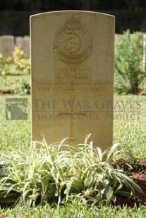 BEIRUT WAR CEMETERY - GILL, G W