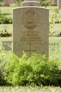 BEIRUT WAR CEMETERY - HOOKER, P