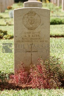 BEIRUT WAR CEMETERY - KEMP, A M