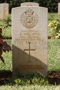 BEIRUT WAR CEMETERY - LEWIS, ARTHUR NOEL