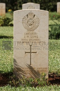 BEIRUT WAR CEMETERY - LOWE, J W