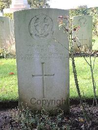 Combles Communal Cemetery Extension - Banks, Frederick William