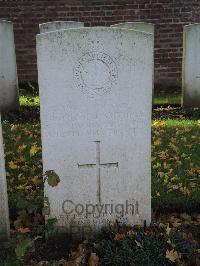 Combles Communal Cemetery Extension - Cambridge, George Fredrick