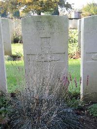 Combles Communal Cemetery Extension - Davies, Edward