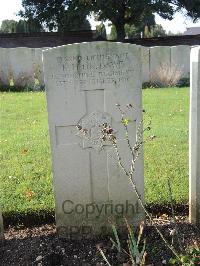 Combles Communal Cemetery Extension - Dawe, Richard Henry O'neill