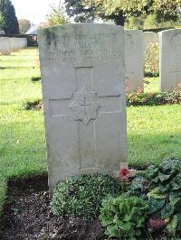 Combles Communal Cemetery Extension - Day, William Harold