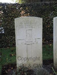 Combles Communal Cemetery Extension - Gamwell, Walter