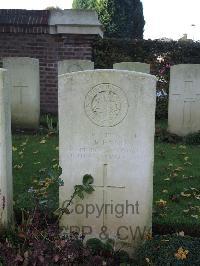 Combles Communal Cemetery Extension - Hood, James Frederick