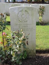 Combles Communal Cemetery Extension - Jones, Edwin