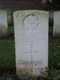 Combles Communal Cemetery Extension - Lye, Wililam Richard