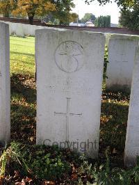 Combles Communal Cemetery Extension - Lynch, John