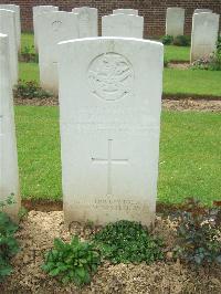 Combles Communal Cemetery Extension - Millne, Fred