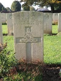 Combles Communal Cemetery Extension - Manser, Frank Charles