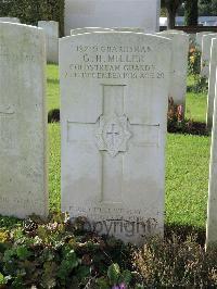 Combles Communal Cemetery Extension - Miller, George Henry