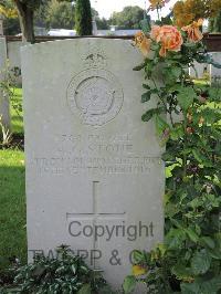 Combles Communal Cemetery Extension - Stone, Alfred George