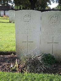 Combles Communal Cemetery Extension - Thedham, Cecil Richard