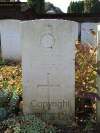 Combles Communal Cemetery Extension - Thompson, Arthur Henry