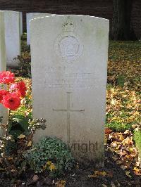 Combles Communal Cemetery Extension - Tibbitt, Henry William